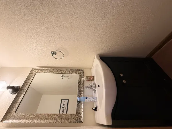 $72,000 | 612 East Campus Drive, Unit A1, Carbondale, IL 62901