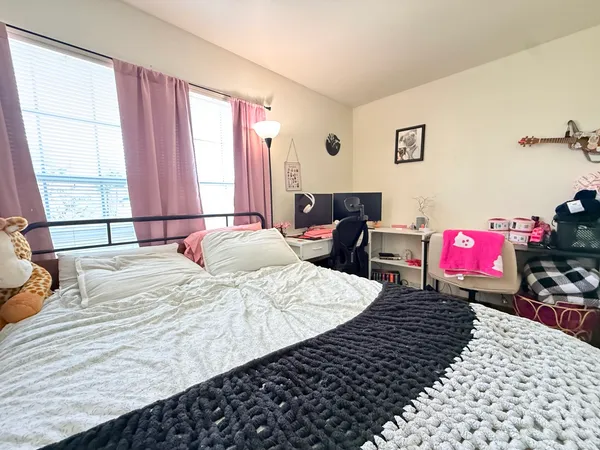 $72,000 | 612 East Campus Drive, Unit A1, Carbondale, IL 62901