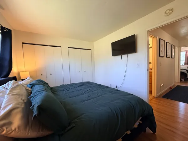 $72,000 | 612 East Campus Drive, Unit A1, Carbondale, IL 62901