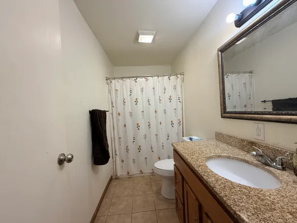 $72,000 | 612 East Campus Drive, Unit A1, Carbondale, IL 62901