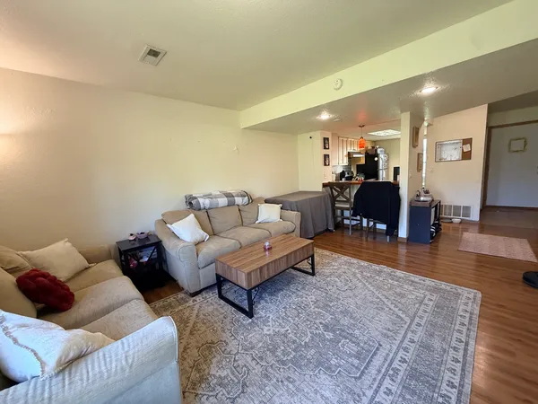 $72,000 | 612 East Campus Drive, Unit A1, Carbondale, IL 62901