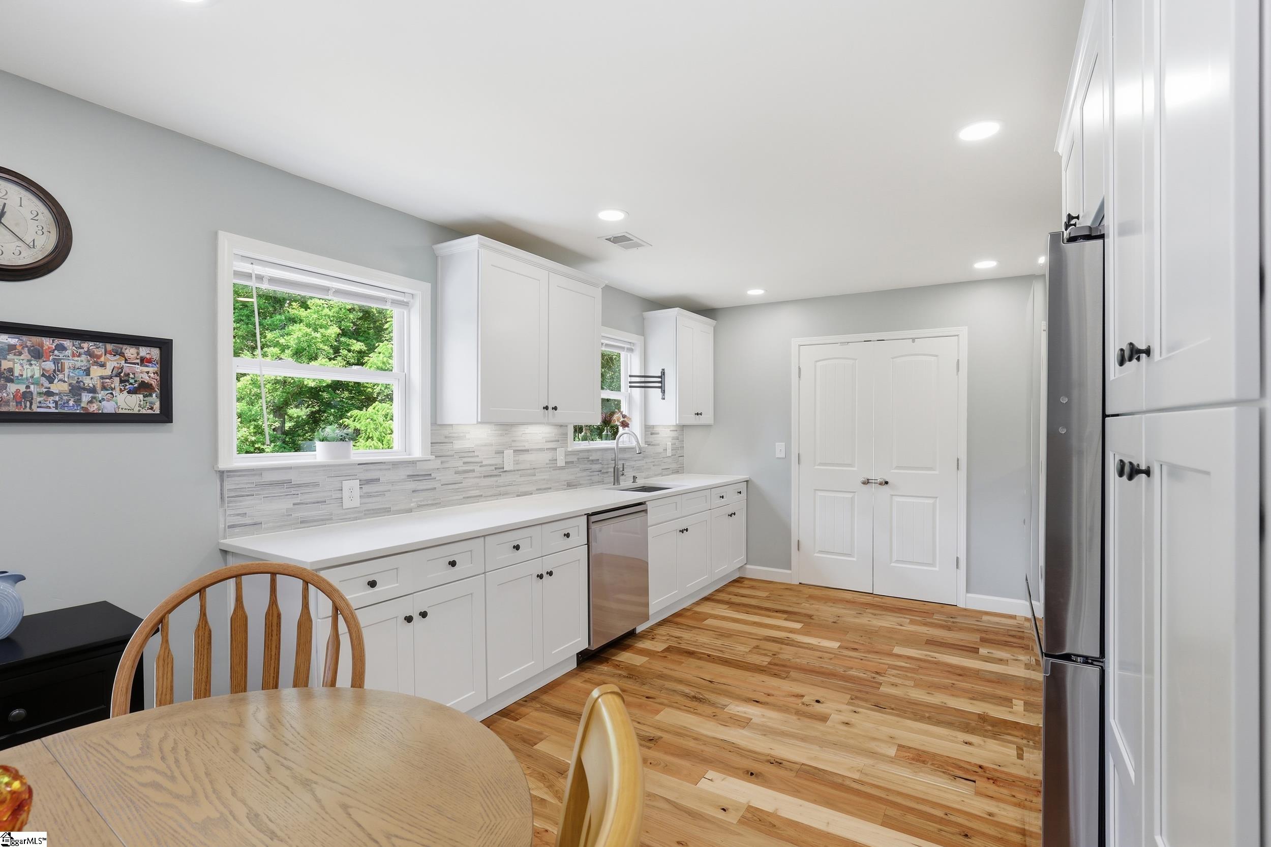 126 Robin Ridge Circle Piedmont, SC 29673 - Photo 8 of 37