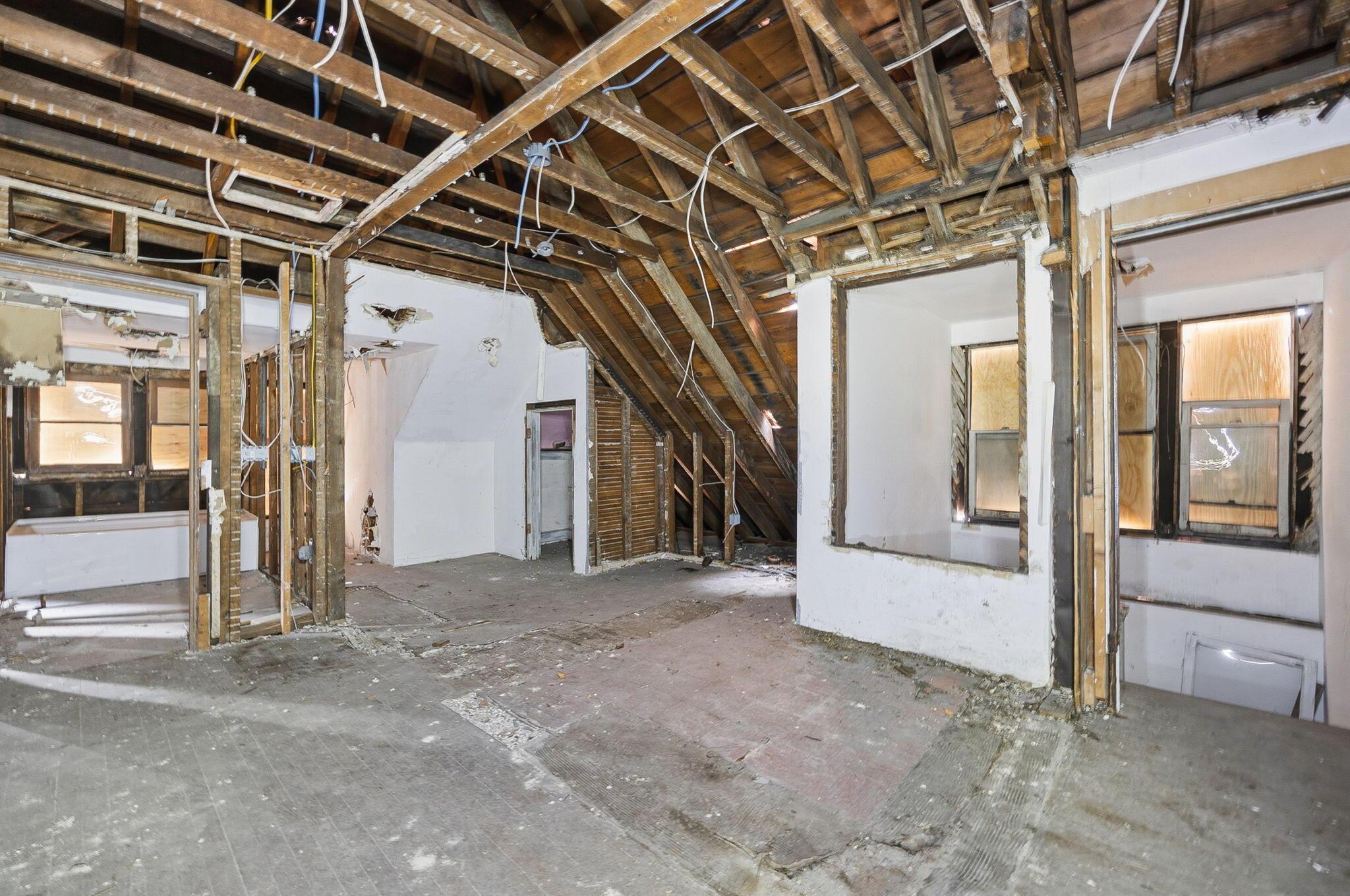 1703 Bryden Road Columbus, OH 43205 - Photo 36 of 63 third floor