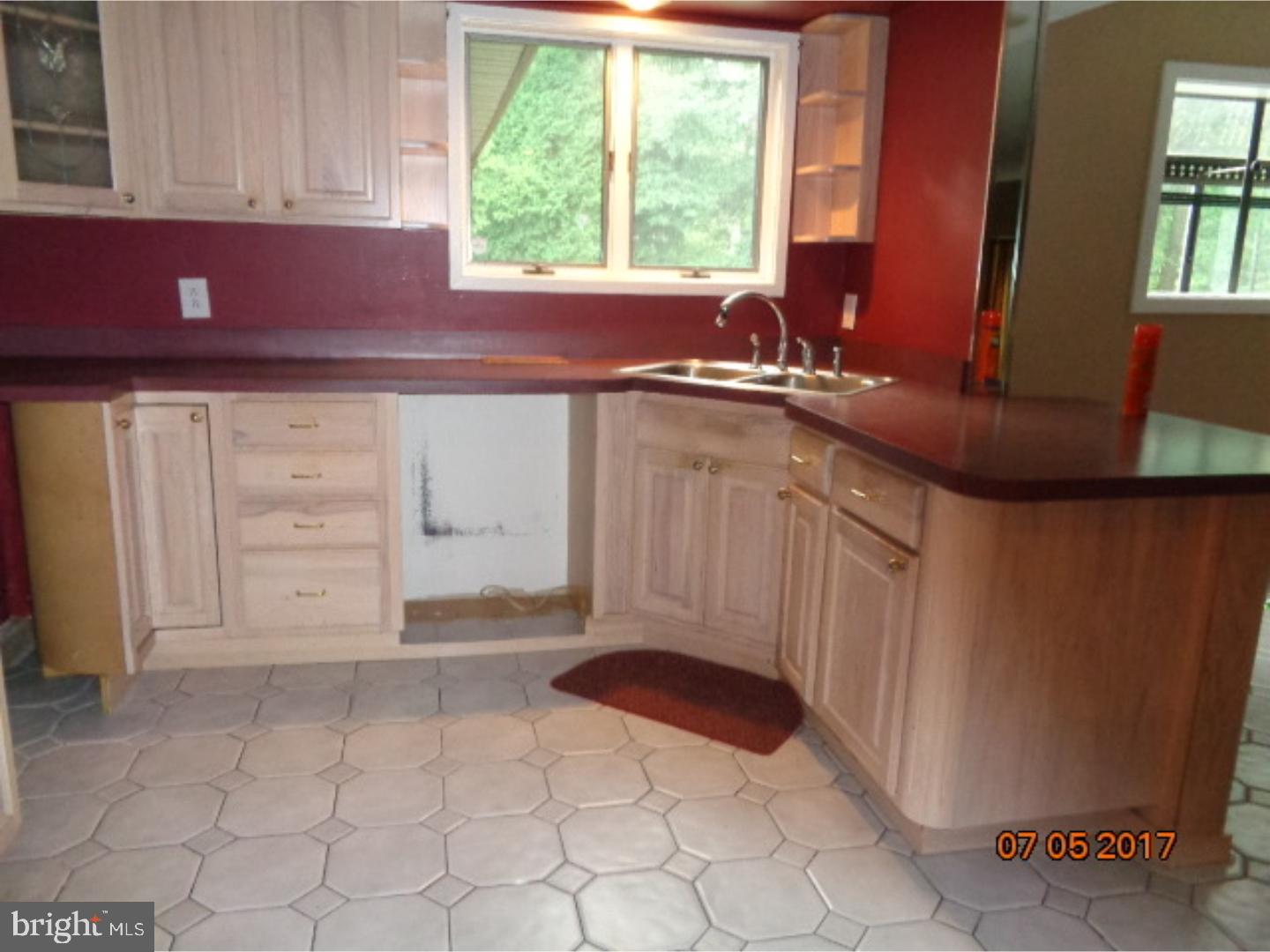 190 Pitman Downer Road Sewell, NJ 08080 - Photo 14 of 17