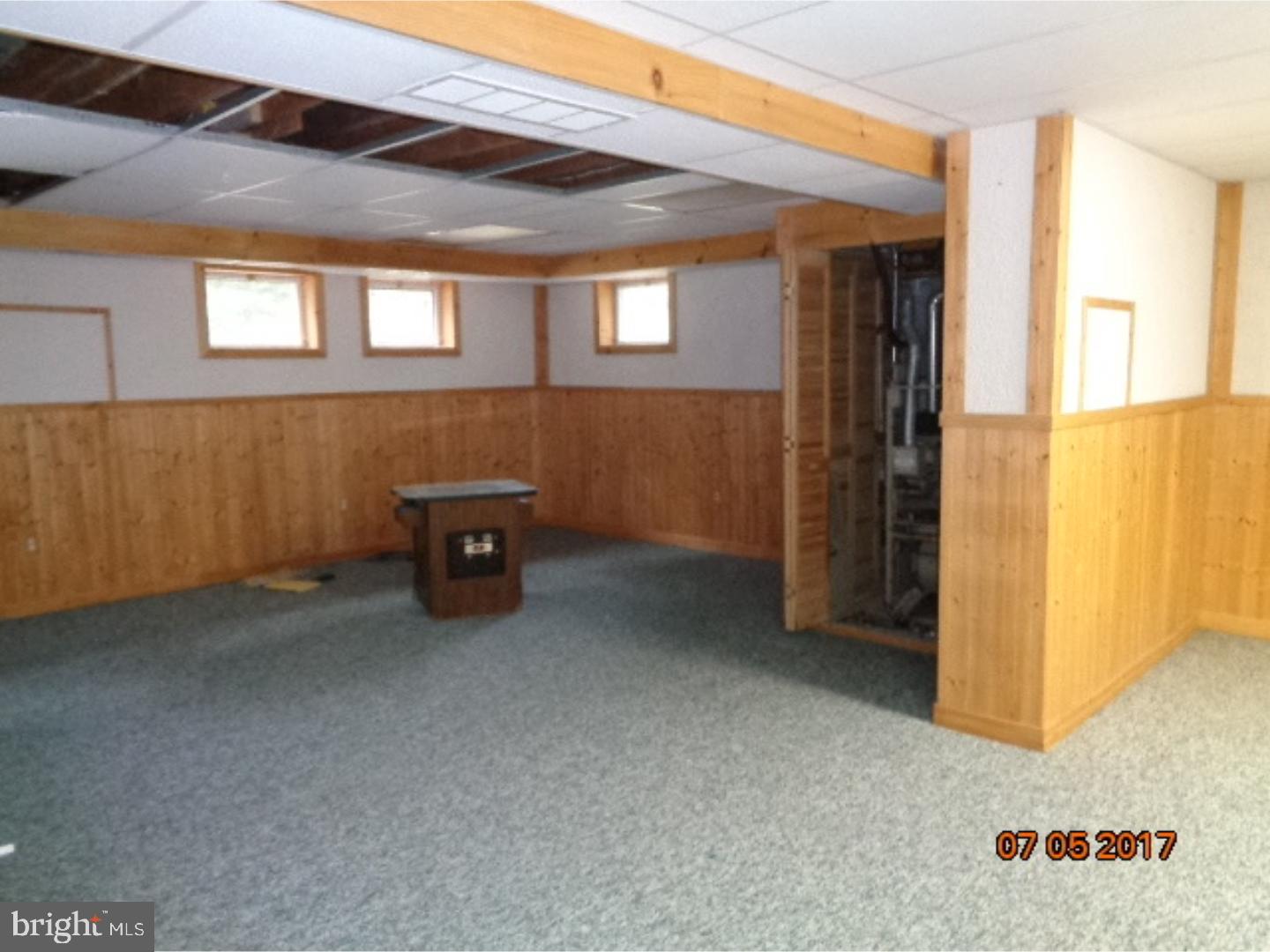 190 Pitman Downer Road Sewell, NJ 08080 - Photo 3 of 17
