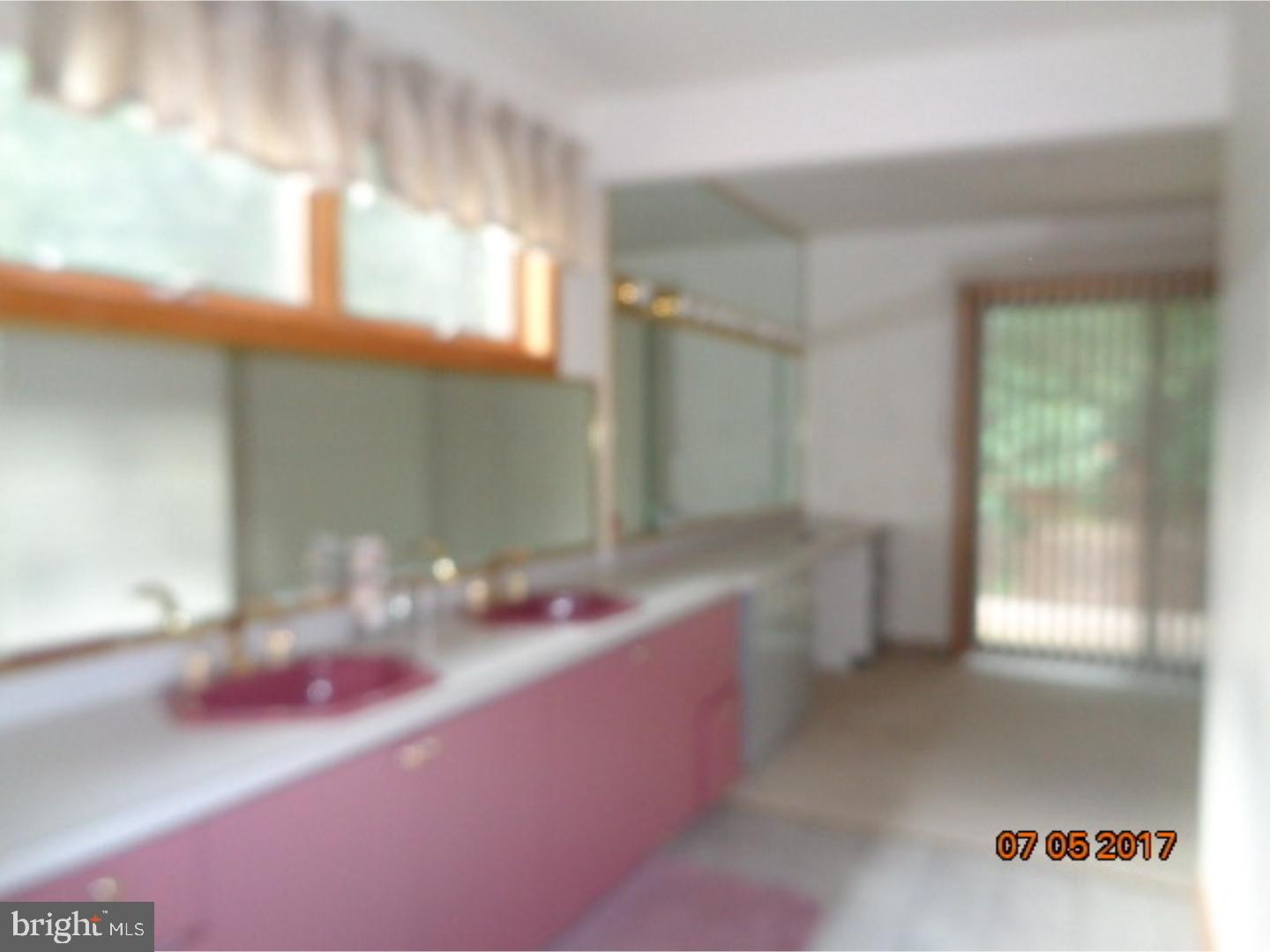 190 Pitman Downer Road Sewell, NJ 08080 - Photo 4 of 17