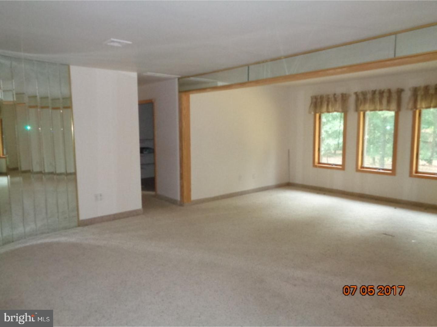 190 Pitman Downer Road Sewell, NJ 08080 - Photo 5 of 17