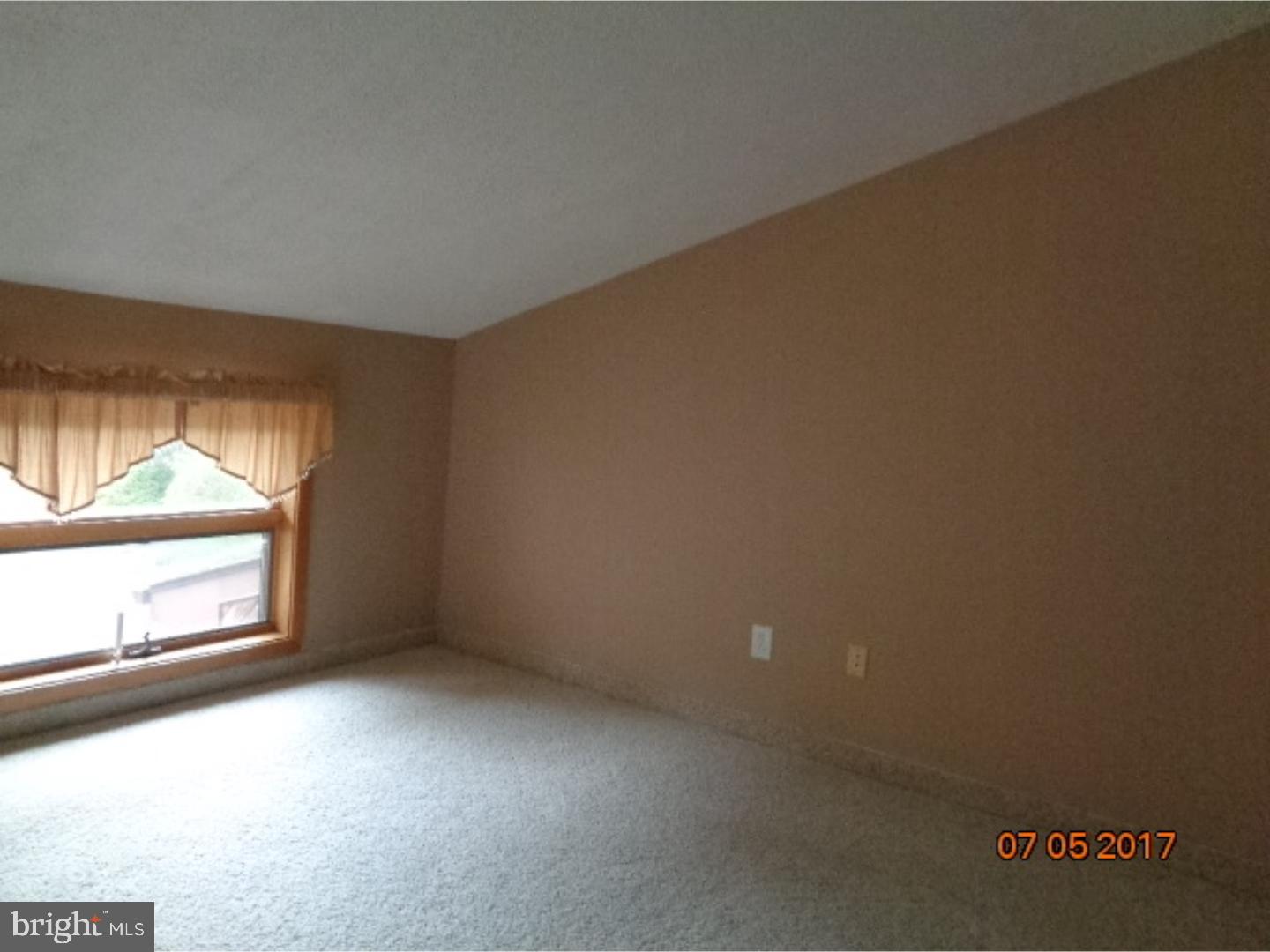 190 Pitman Downer Road Sewell, NJ 08080 - Photo 6 of 17
