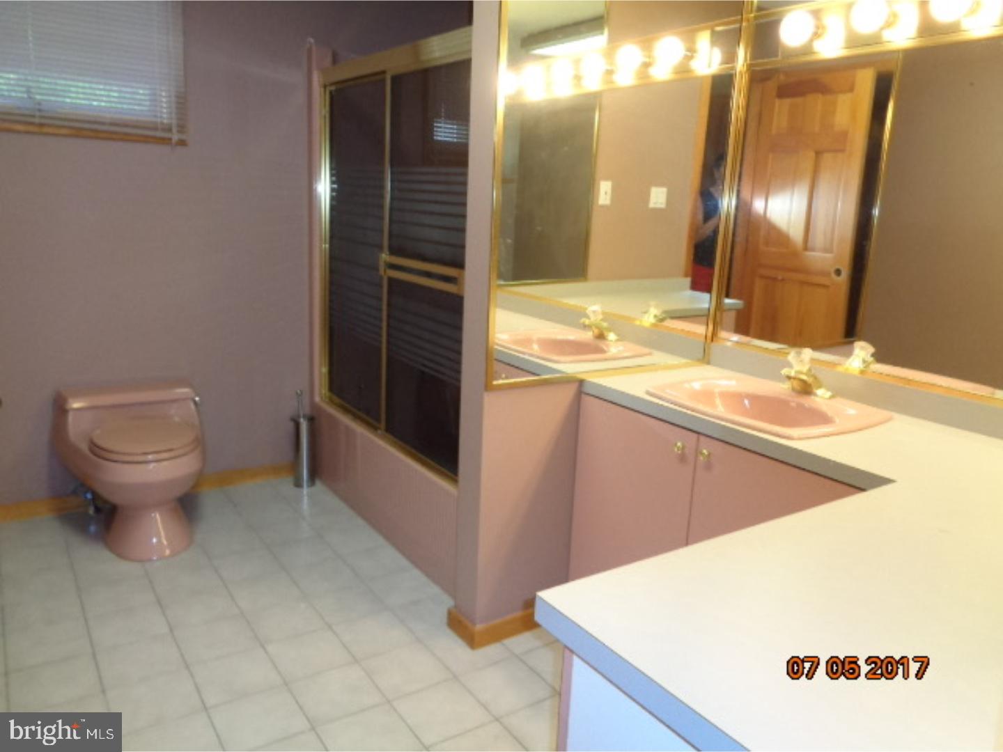 190 Pitman Downer Road Sewell, NJ 08080 - Photo 9 of 17
