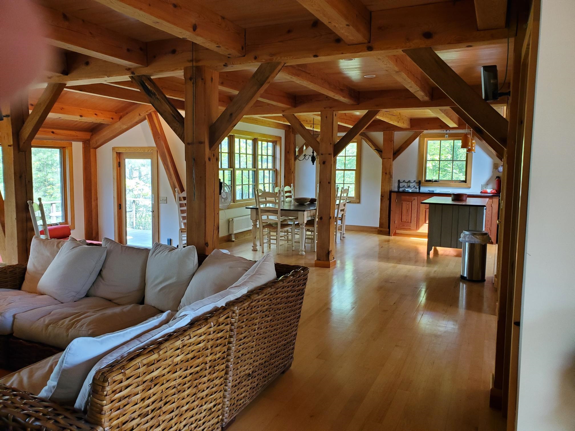 327 Wolf Lane Addison, VT 05491 - Photo 4 of 26