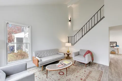 $275,000 | 1011 Wesley Lane, Algonquin, IL 60102