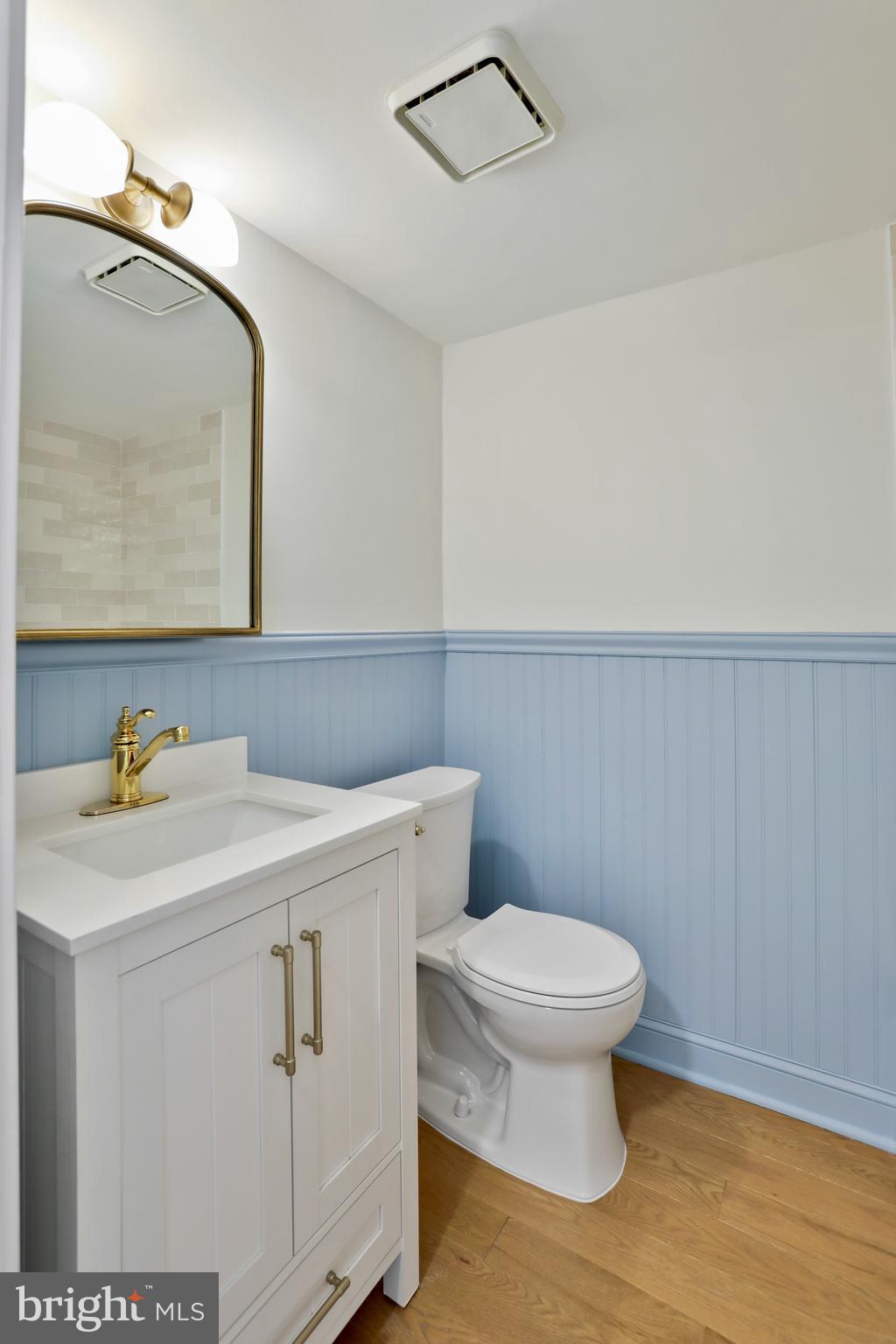 3200 South 28th Street, Unit 302 Alexandria, VA 22302 - Photo 10 of 14 a bathroom with a sink and a toilet