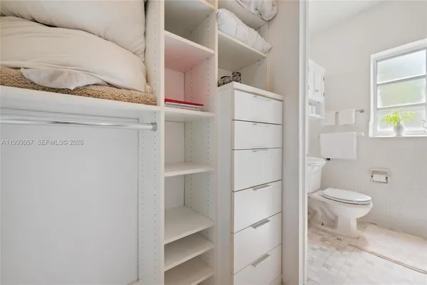 $2,444 | 750 Española Way, Unit 4, Miami Beach, FL 33139