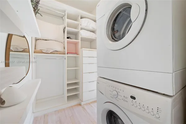 $2,444 | 750 Española Way, Unit 4, Miami Beach, FL 33139