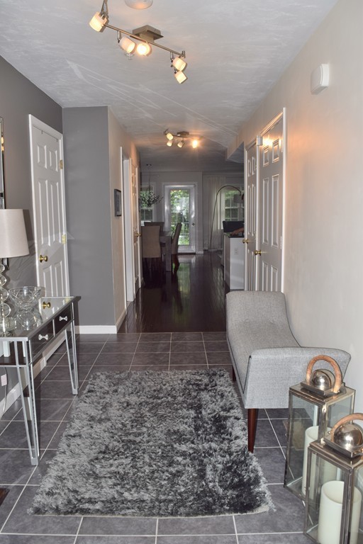 1703 Hampton Way, Unit 1703 Abington, MA 02351 - Photo 2 of 28