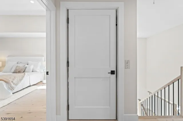 $1,395,000 | 188 Broadway, Unit 5, Woodcliff Lake, NJ 07677