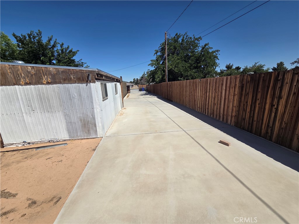 13881 Jicarilla Road Apple Valley, CA 92307 - Photo 28 of 30