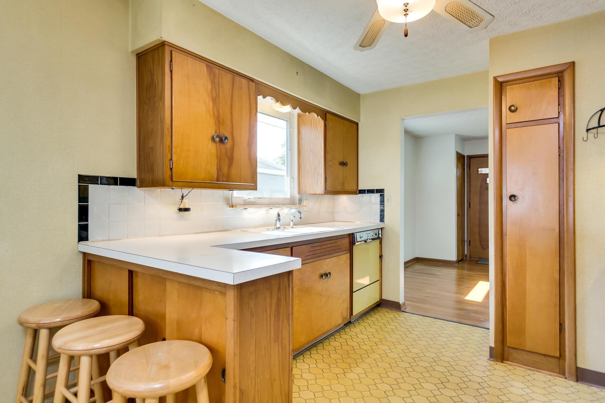 1646 Sale Road Columbus, OH 43224 - Photo 13 of 40 Gallery Image 13