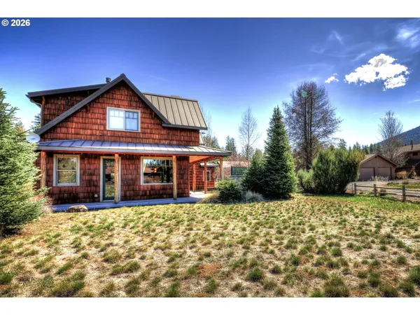 $1,050,000 | 13619 Southwest Meadow View Drive, Camp Sherman, OR 97730
