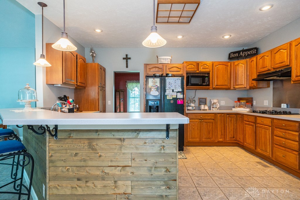 82 Tuttle Road Springfield, OH 45503 - Photo 3 of 73