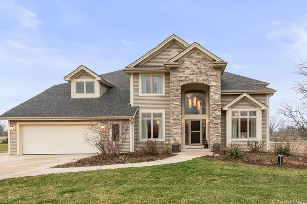 $789,900 | W360-n7572 Thomas Drive, Oconomowoc, WI 53066