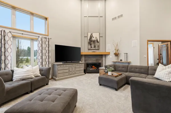 $789,900 | W360-n7572 Thomas Drive, Oconomowoc, WI 53066