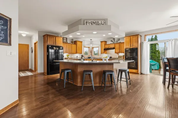 $789,900 | W360-n7572 Thomas Drive, Oconomowoc, WI 53066