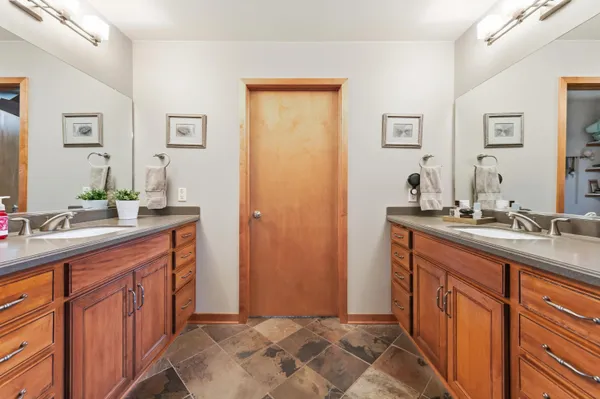 $789,900 | W360-n7572 Thomas Drive, Oconomowoc, WI 53066