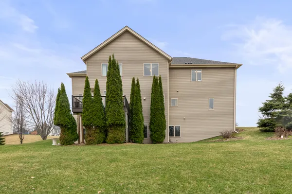 $789,900 | W360-n7572 Thomas Drive, Oconomowoc, WI 53066