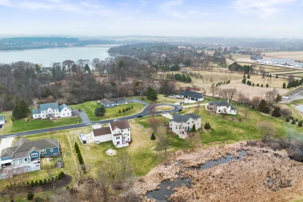 $789,900 | W360-n7572 Thomas Drive, Oconomowoc, WI 53066