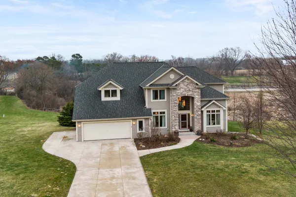 $789,900 | W360-n7572 Thomas Drive, Oconomowoc, WI 53066