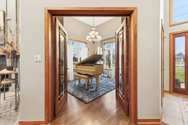 $789,900 | W360-n7572 Thomas Drive, Oconomowoc, WI 53066