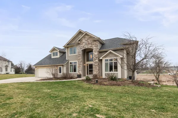 $789,900 | W360-n7572 Thomas Drive, Oconomowoc, WI 53066