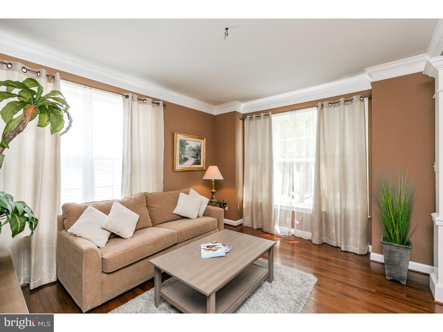 2840 Westerham Road Downingtown, PA 19335 - Photo 6 of 25 Living Room