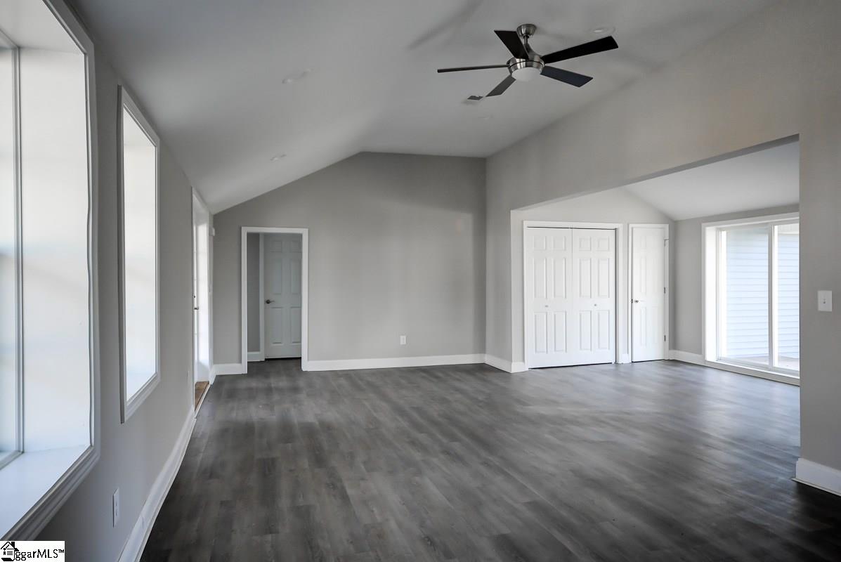 319 Sycamore Drive Greenville, SC 29607 - Photo 5 of 22 Gallery Image 5
