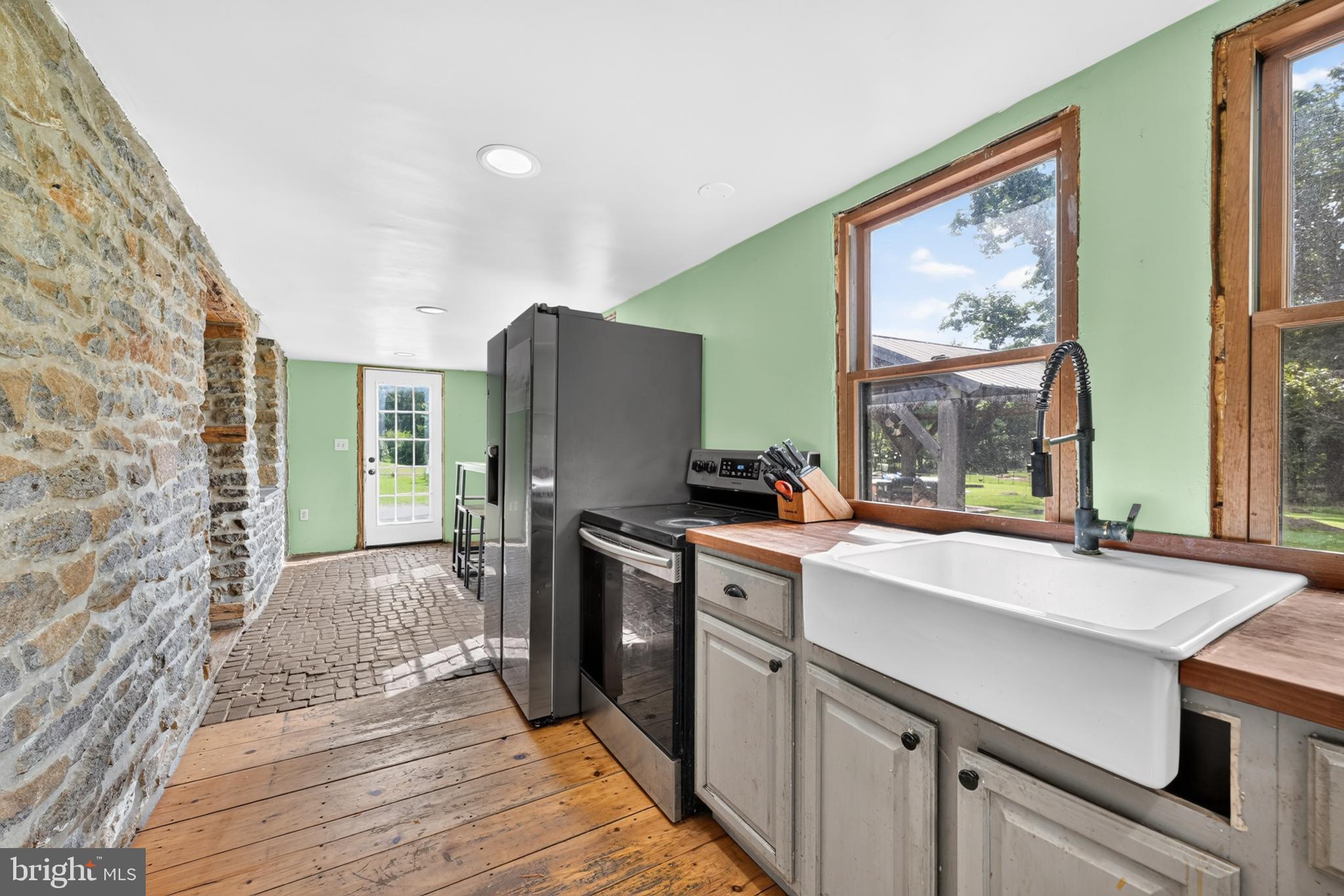 1328 Cobbler Road Quakertown, PA 18951 - Photo 3 of 29 Gallery Image 3