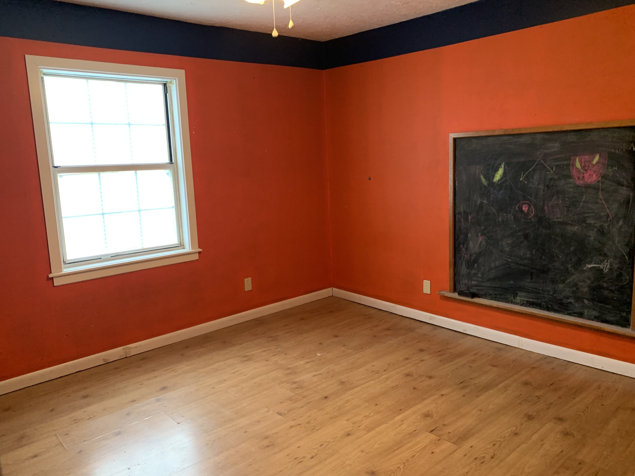 502 Twomey Road Centerville, TN 37033 - Photo 19 of 42 an empty room with window