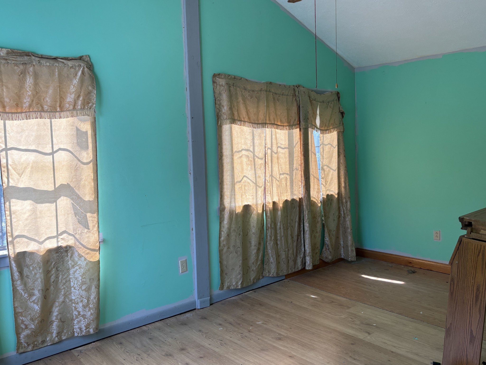 502 Twomey Road Centerville, TN 37033 - Photo 26 of 42 a view of a room that has a large window