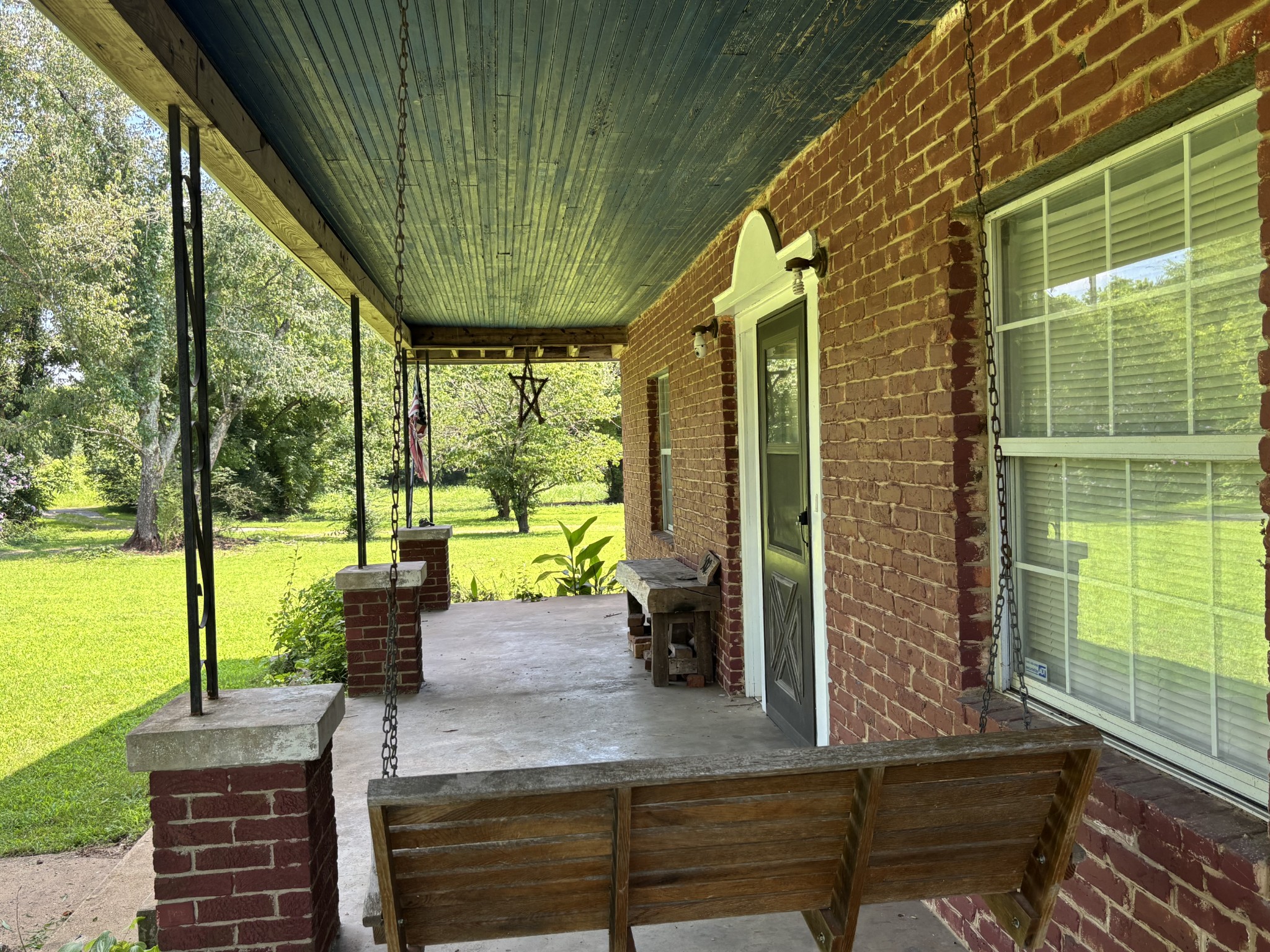 502 Twomey Road Centerville, TN 37033 - Photo 5 of 42 a view of a room with a large window