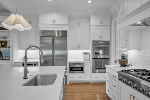 $2,499,999 | 3608 West A West End Avenue, Nashville, TN 37205