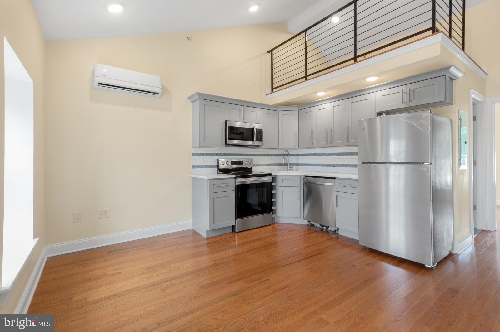 6607 Ridge Avenue, Unit C Philadelphia, PA 19128 - Photo 3 of 12 Gallery Image 3