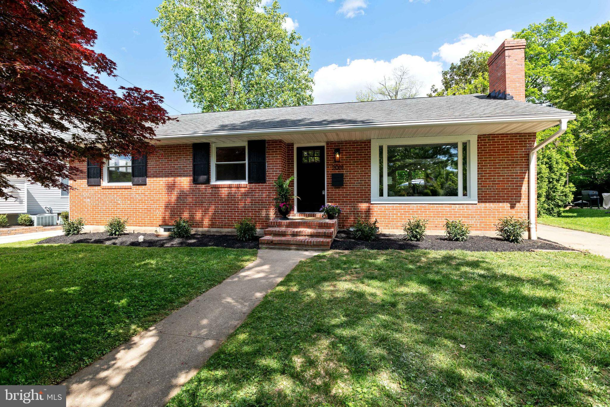 Welcome home to 2001 Reuter Road!