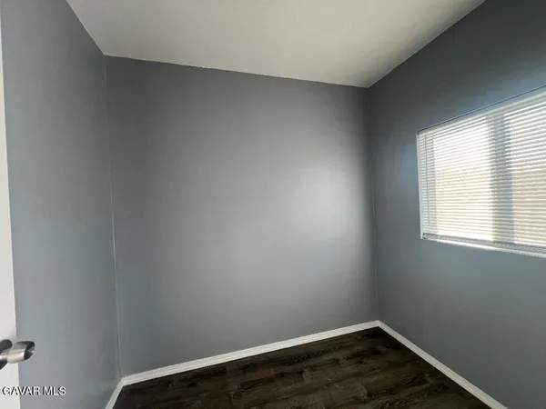 $2,500 | 43119 7th Street East, Lancaster, CA 93535