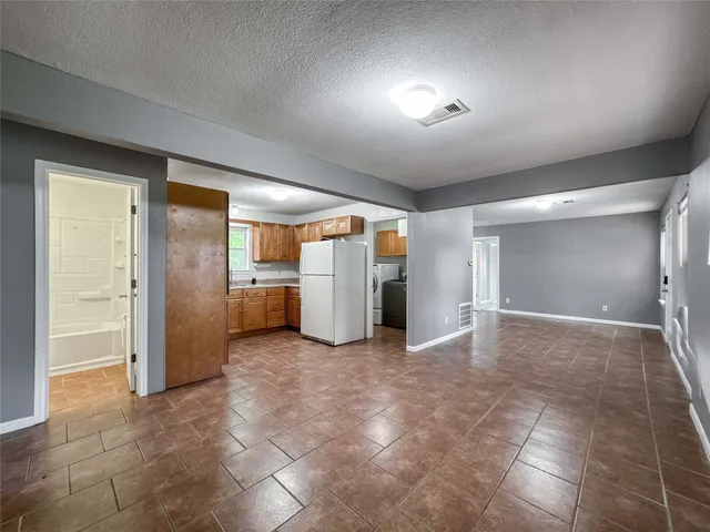 a view of a livingroom with an empty space