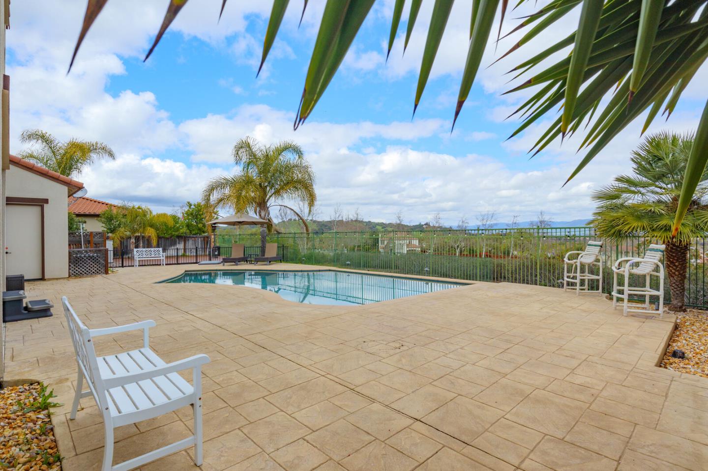 7230 Pitlochry Drive Gilroy, CA 95020 - Photo 67 of 74 a view of a basket ball ground