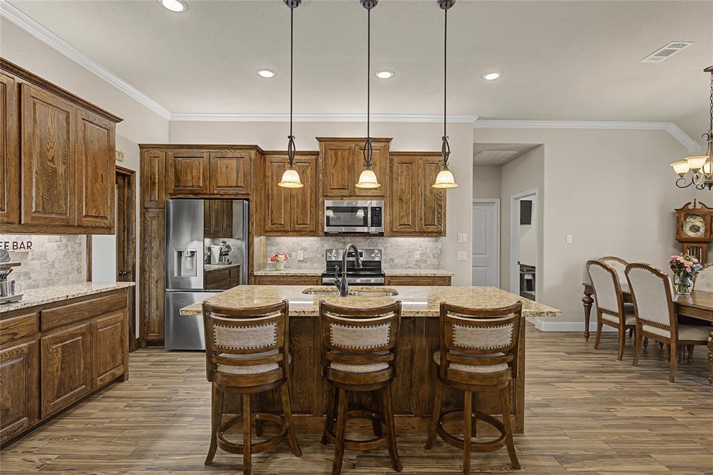 1041 Tex Lane Springtown, TX 76082 - Photo 15 of 37