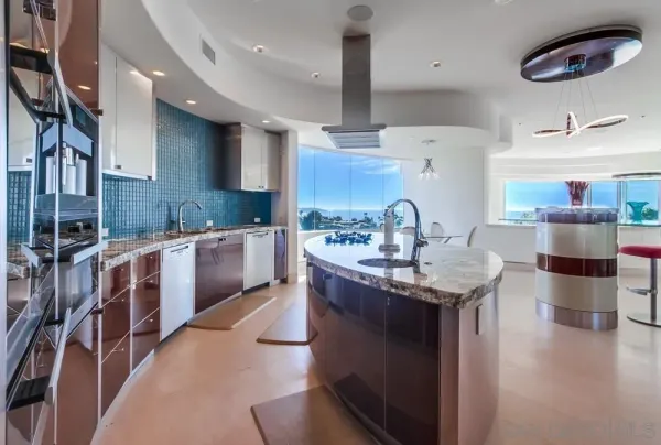 $30,000 | 6125 Terryhill Drive, La Jolla, CA 92037