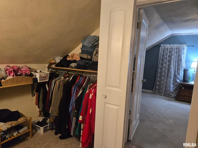 $1,800 | 815 Morris Street, Washington, IL 61571