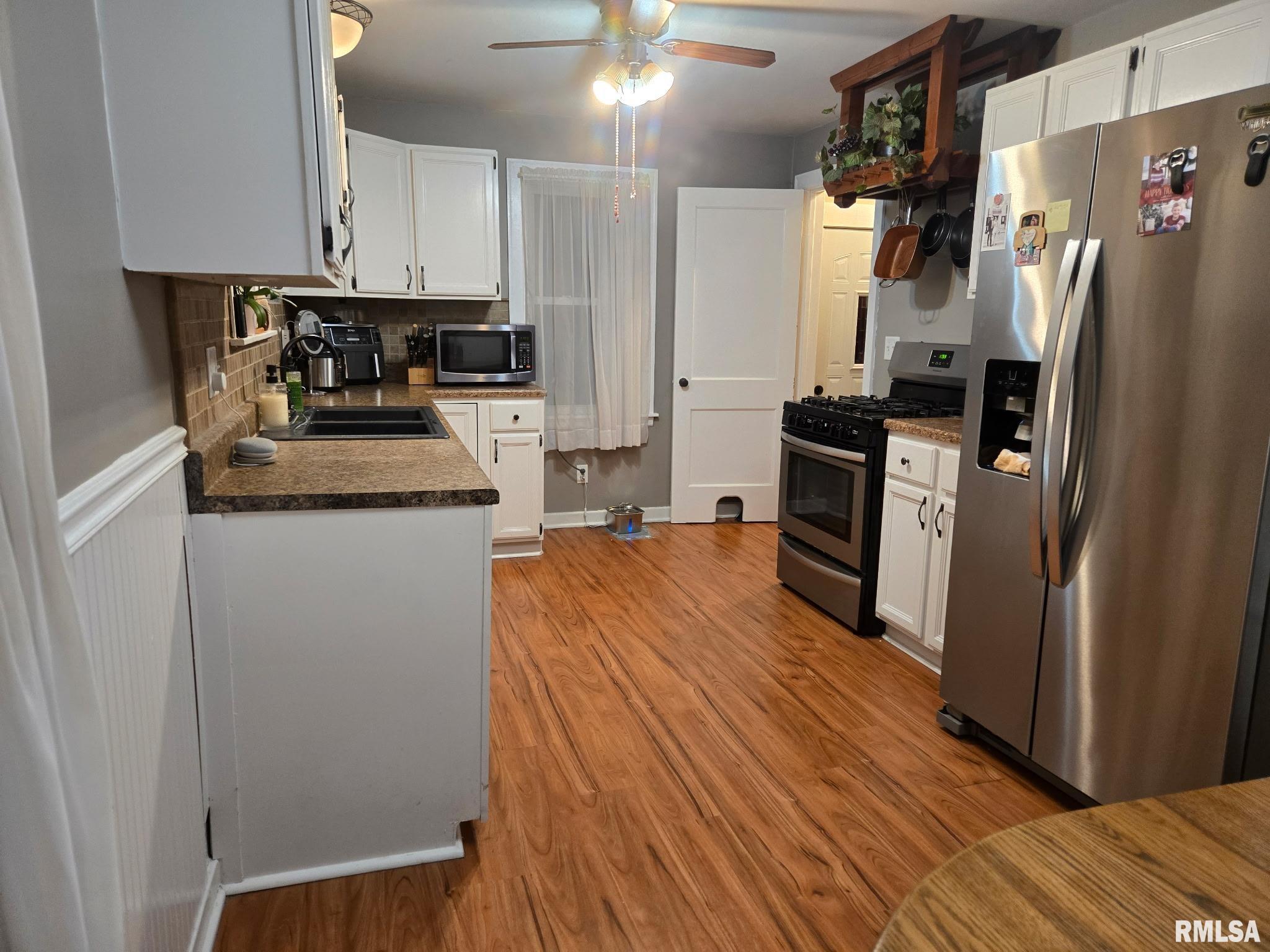 815 Morris Street Washington, IL 61571 - Photo 4 of 17