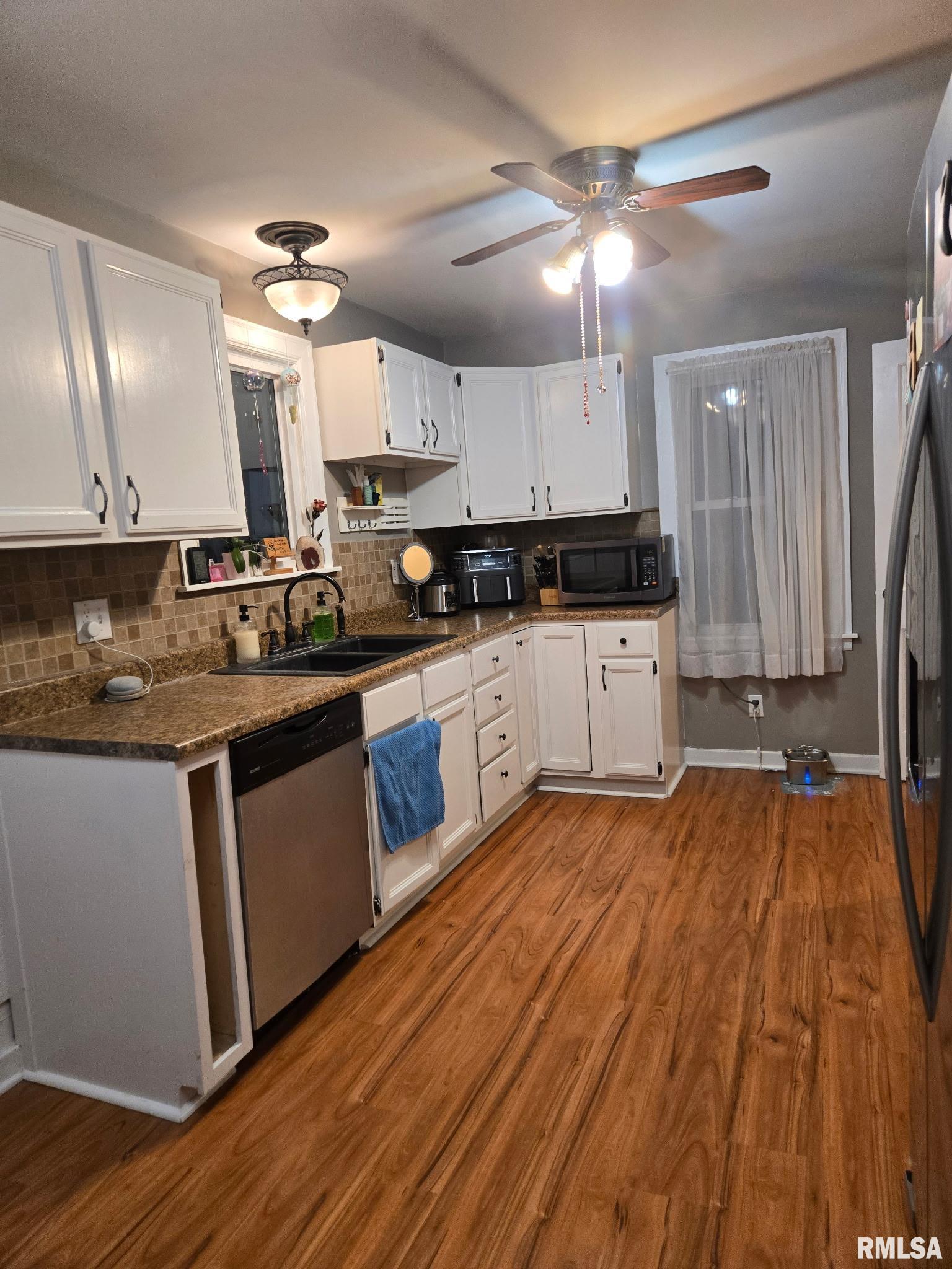 815 Morris Street Washington, IL 61571 - Photo 5 of 17